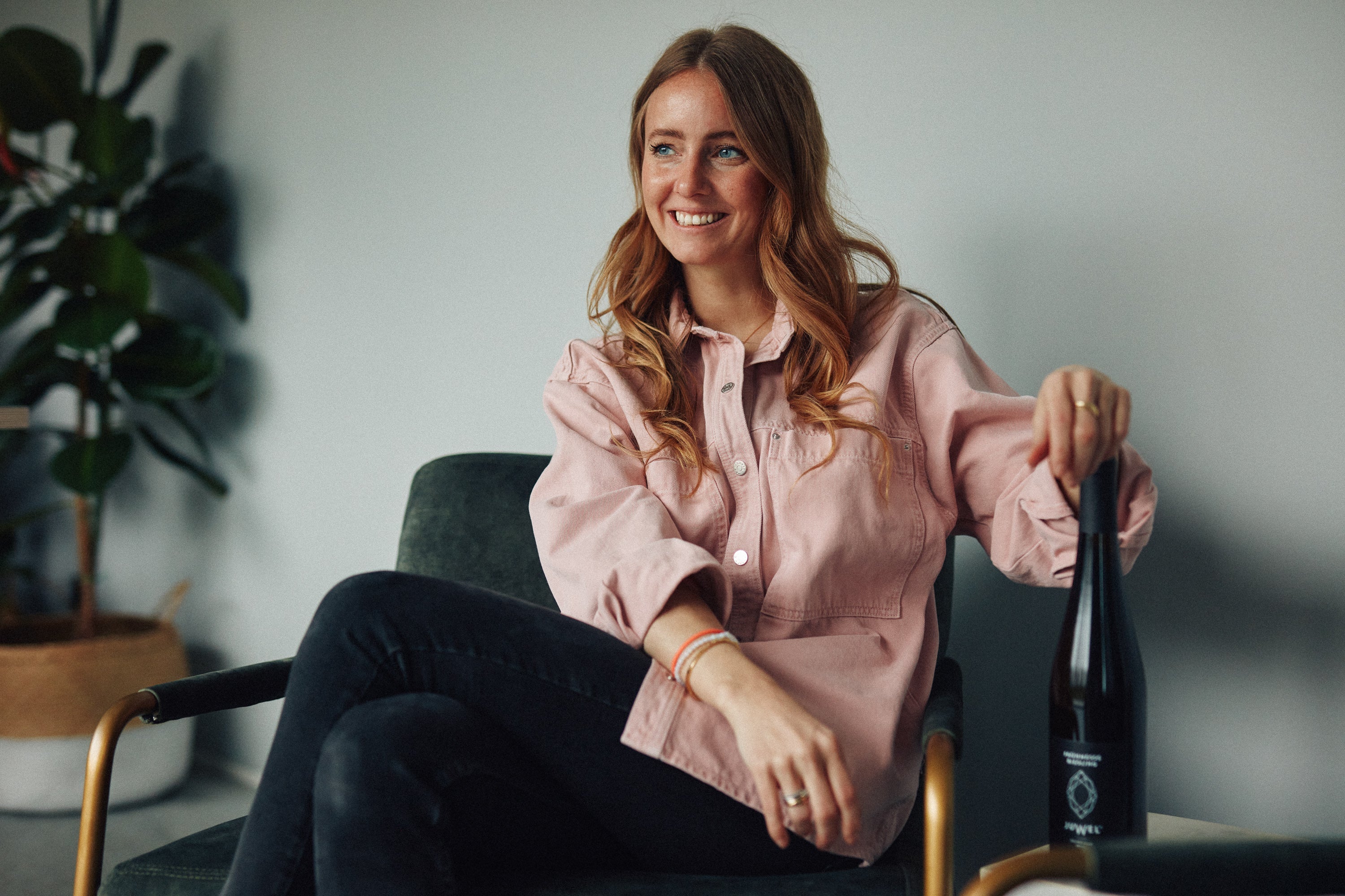 JUWEL Weine | Juliane Eller | Rheinhessen | Winzerin & Gründerin | Frühmesse Riesling